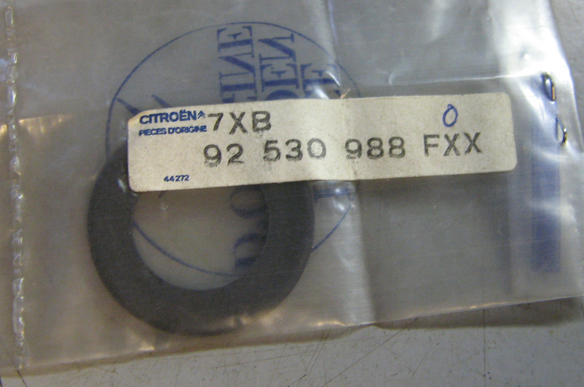 92 530 988*FXX